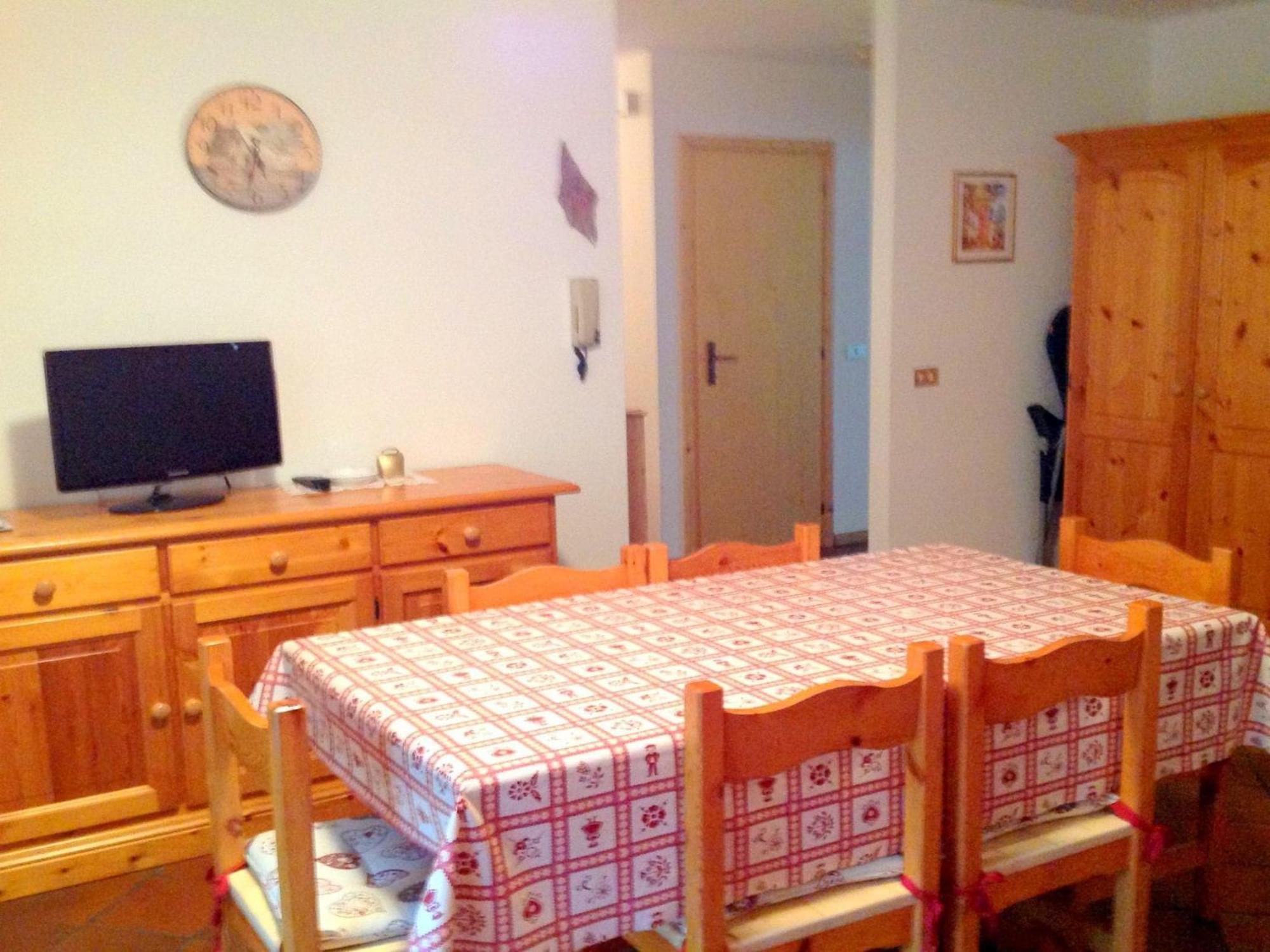 Spacious Chalet With Garden Near Ski Area In Tyrol Pozza di Fassa Exterior foto